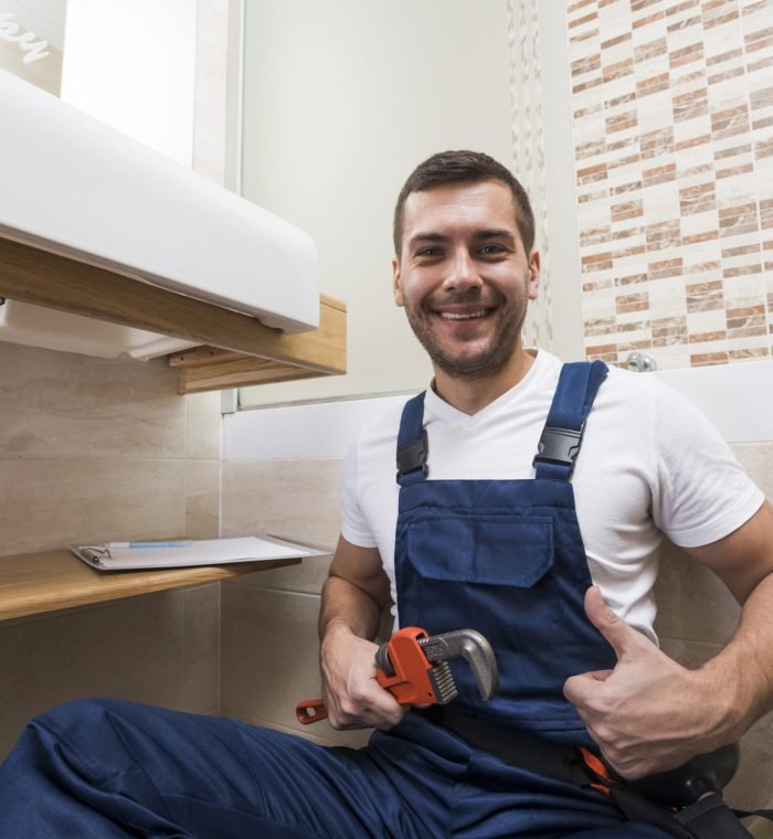 sanitary-technician-gesturing-thumb-up